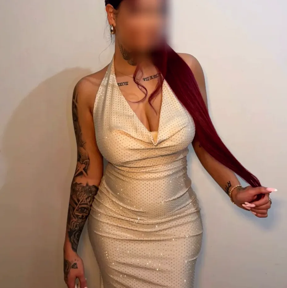 Hannah, 22