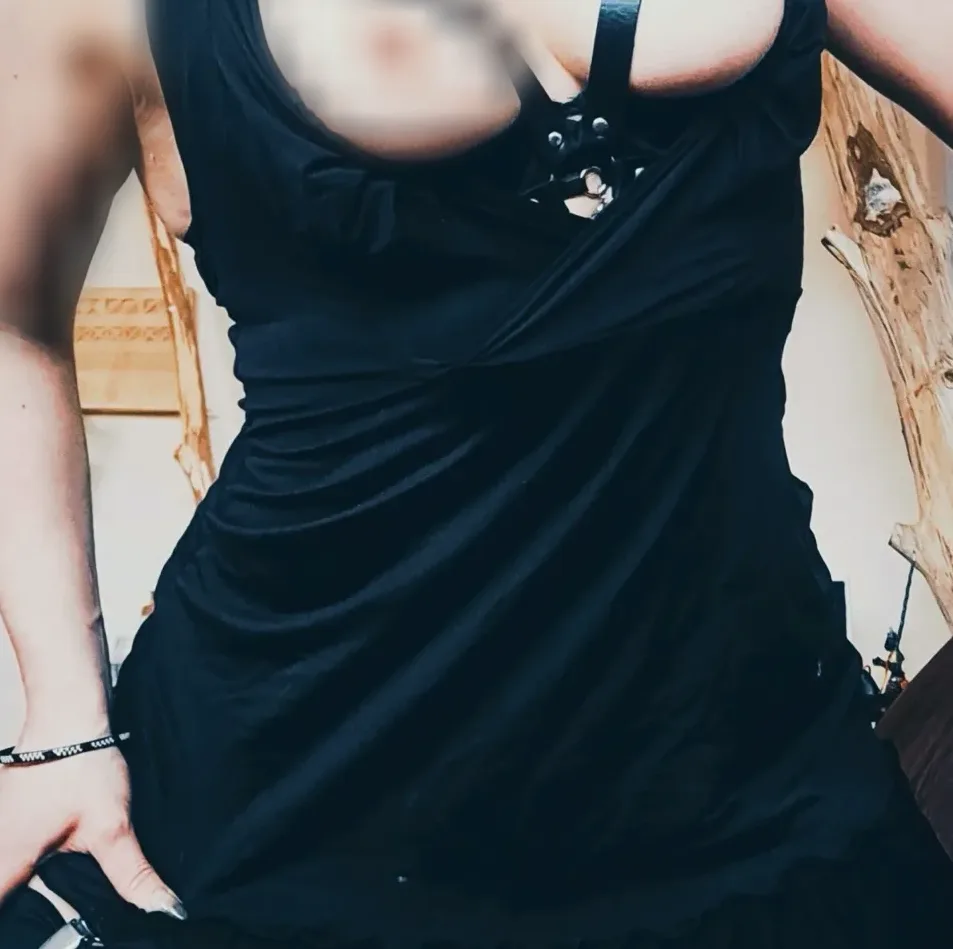 Natasha, 36